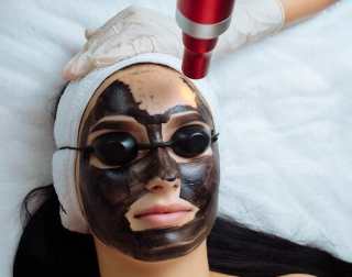 Hollywood  peeling